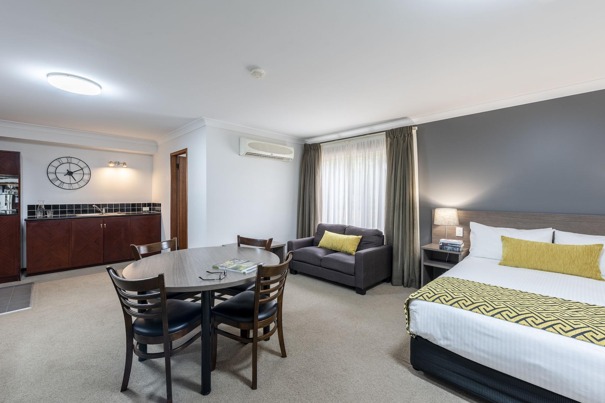 Best Western Plus Ambassador Orange Exterior foto